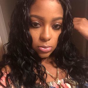 Meet your Posher, Candyis